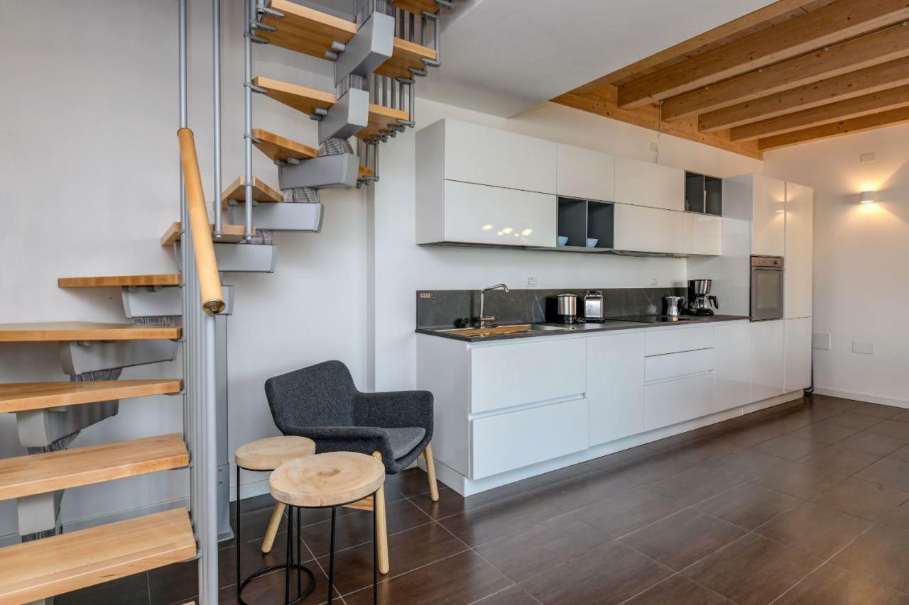 My Peschiera Family Home Deluxe Пескьера-дель-Гарда Экстерьер фото
