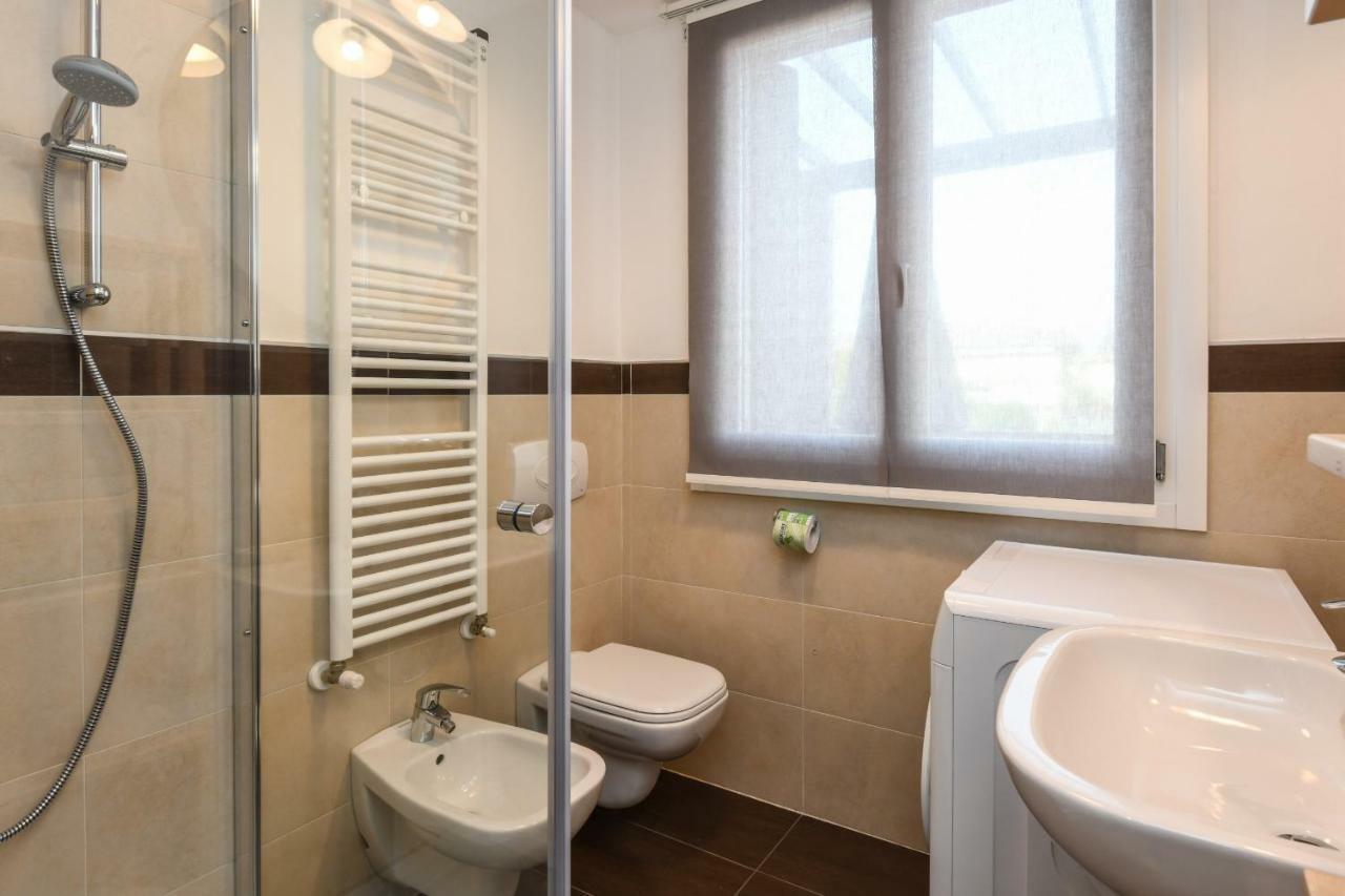 My Peschiera Family Home Deluxe Пескьера-дель-Гарда Экстерьер фото
