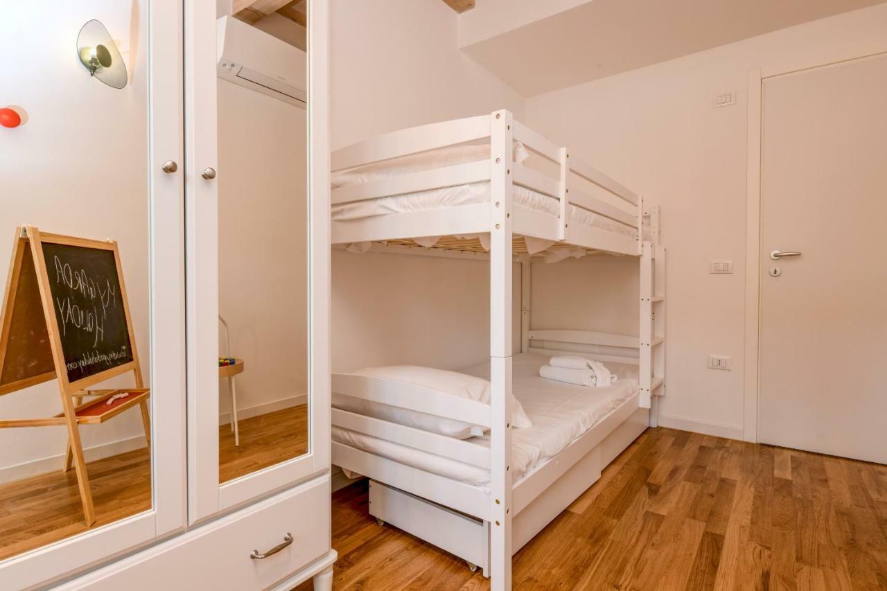 My Peschiera Family Home Deluxe Пескьера-дель-Гарда Экстерьер фото